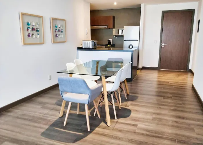 Two Beautiful 1 Bedroom Aptssame Tower Hs Wifipool