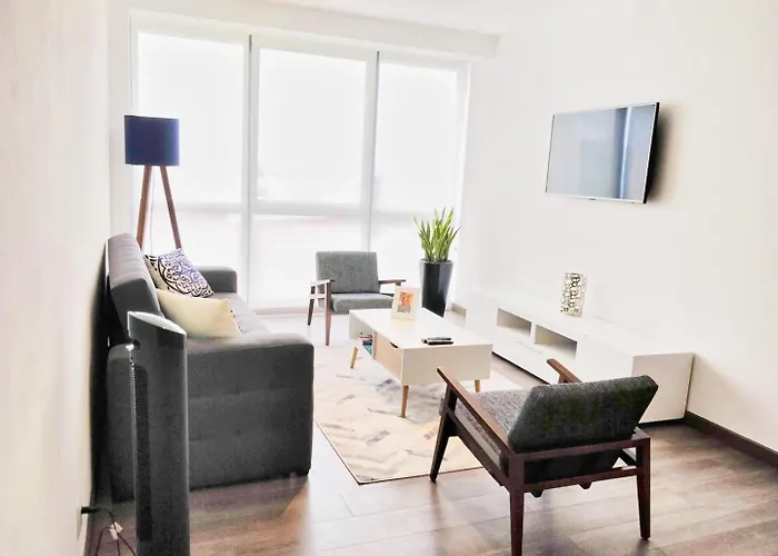 Apartment Two Beautiful 1 Bedroom Aptssame Tower Hs Wifipool