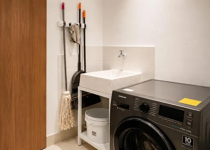 Two Beautiful 1 Bedroom Aptssame Tower Hs Wifipool Apartment *
